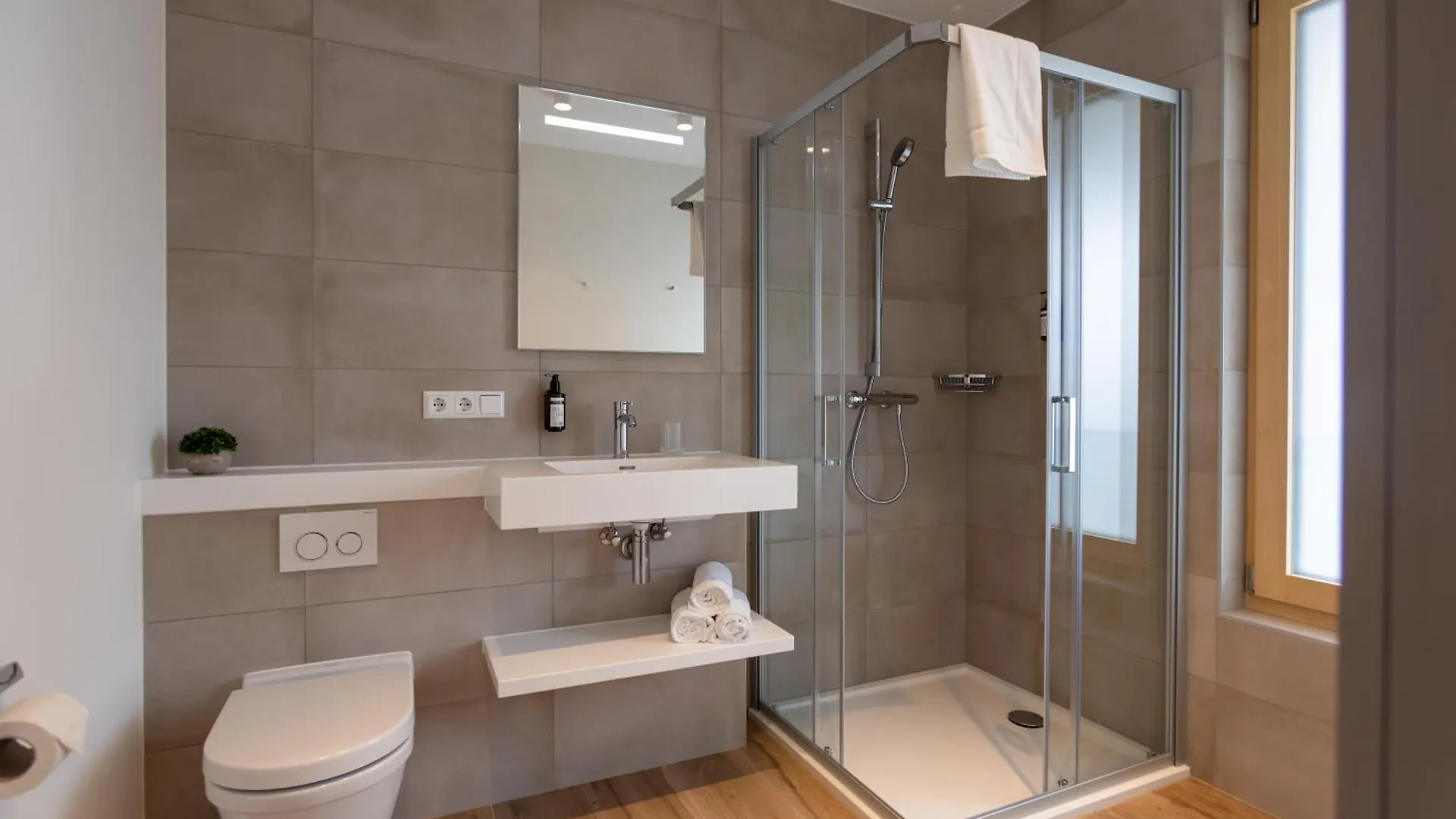 Cessange House By Rentaroo Hotel Luxembourg